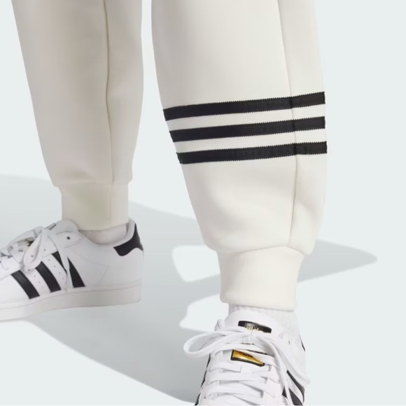 NEW Adidas Women’s Sweatpants - Picture 5 of 6